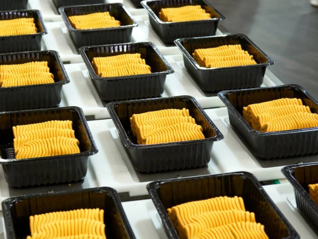 Types of Microwavable Trays