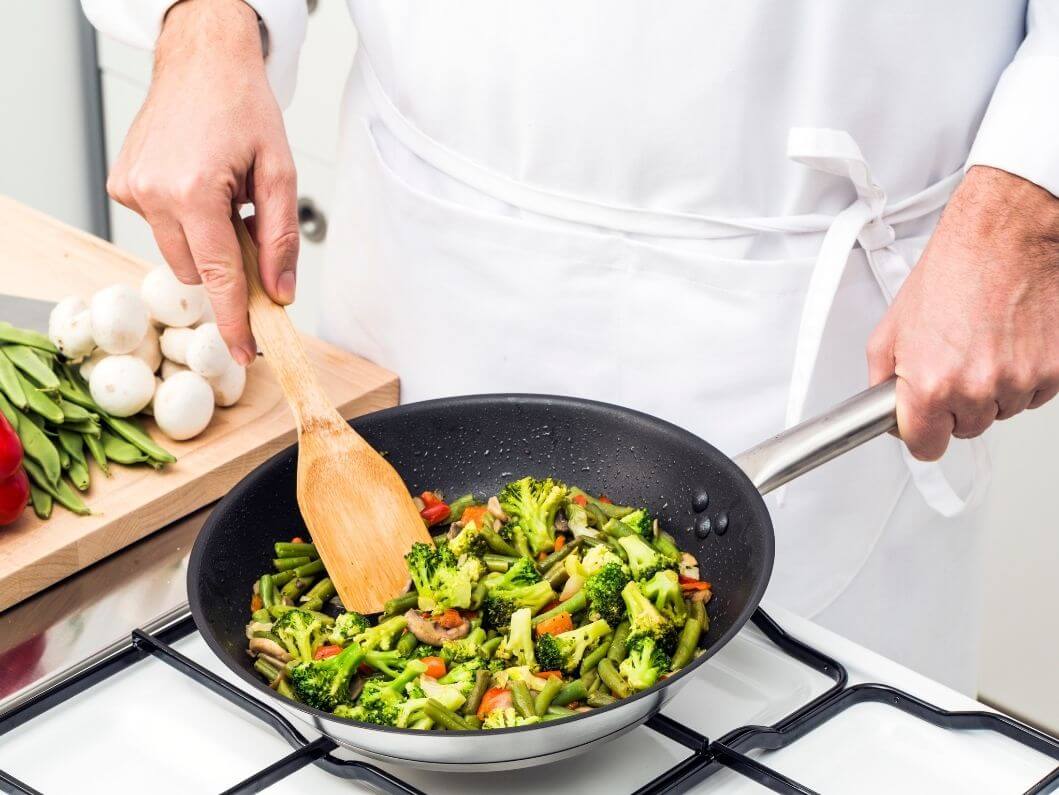 Key Features of Sauteing