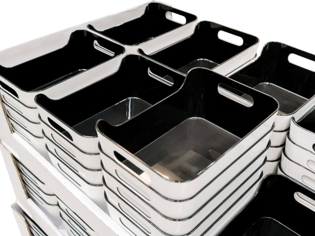 Benefits of Stackable Trays
